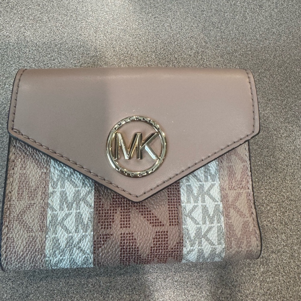 NWOT Michael Kors Carmen Ballet Pink Medium Trifold Wallet - Picture 10 of 10